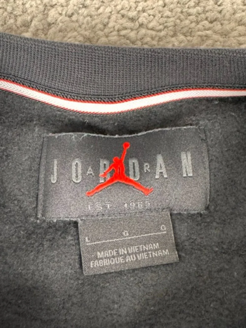 Jordan Essentials Holiday Fleece Crew Neck Sweatshirt Mens Large Black Pullover